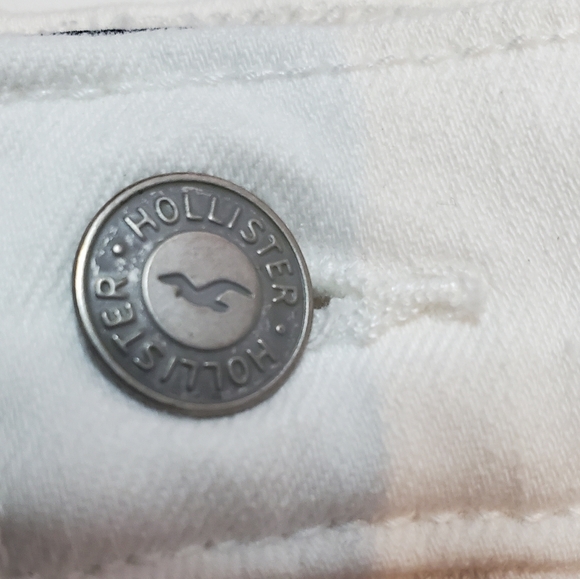 Hollister girls white shorts 23" waist Flower embroidery with tan t-shirt. - Picture 11 of 11